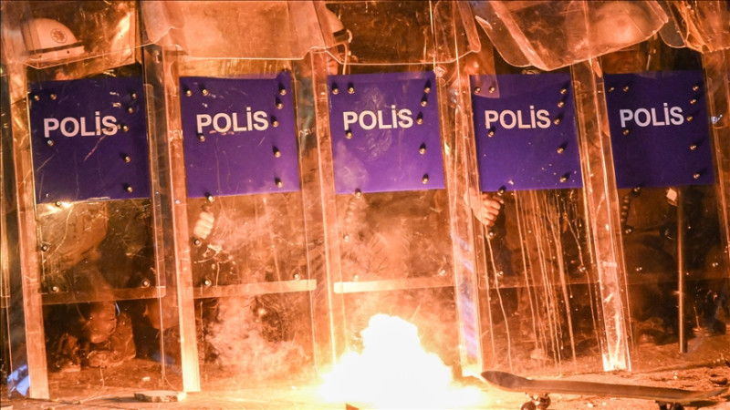 İstanbul'da eylemlerde 1133 şüpheli gözaltına alındı