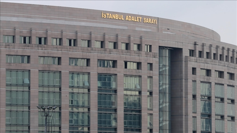 Terör soruşturmasında gözaltına alınan Ebru Özdemir adliyede