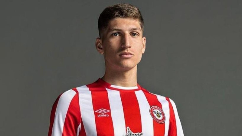 Fudbaler Brentforda Vitaly Janelt dobio državljanstvo BiH