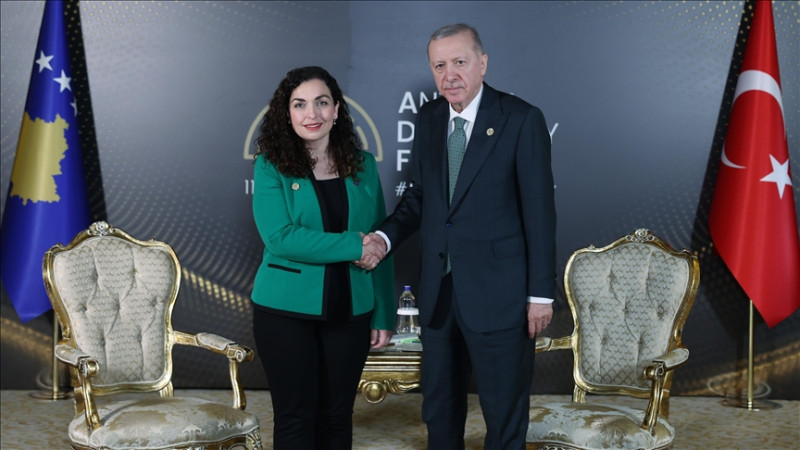 Presidentja Osmani takon presidentin Erdoğan në margjinat e Forumit të Diplomacisë në Antalya