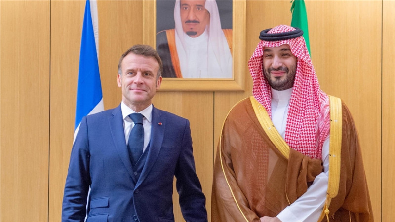 French, Saudi leaders discuss bilateral, regional issues