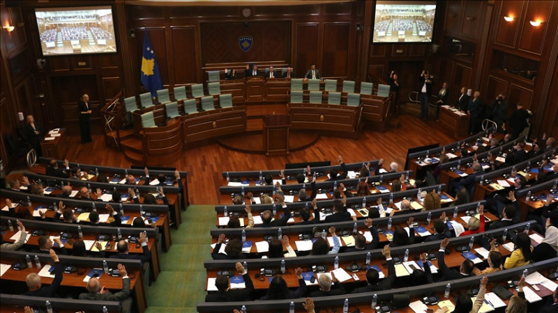 Prekinuta konstitutivna sjednica Skupštine Kosova: Mandati poslanika nisu potvrđeni