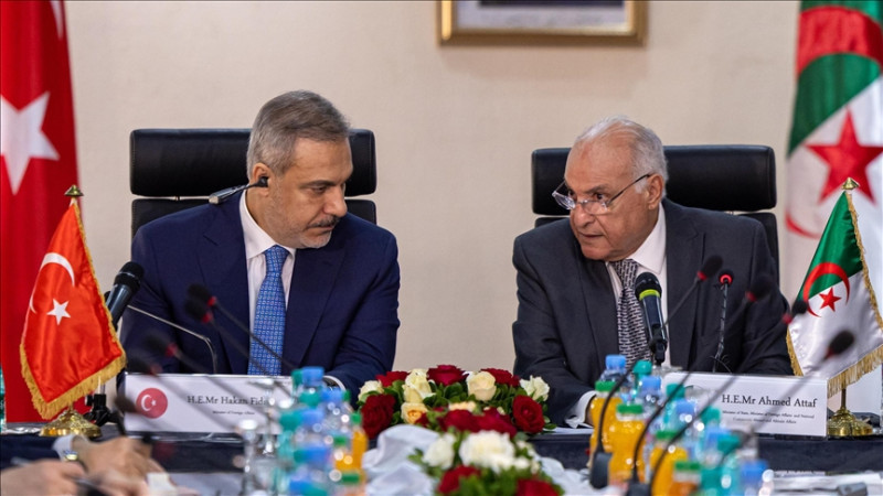 Türkiye-Cezayir işbirliğinde ticaret hedefi 10 milyar dolar         