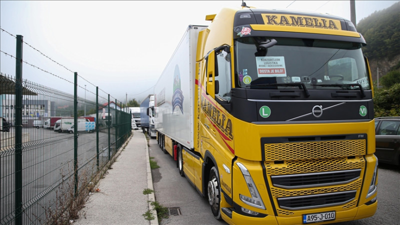 Autoprevoznici u BiH blokirali ceste, carinske i terminale na graničnim prelazima