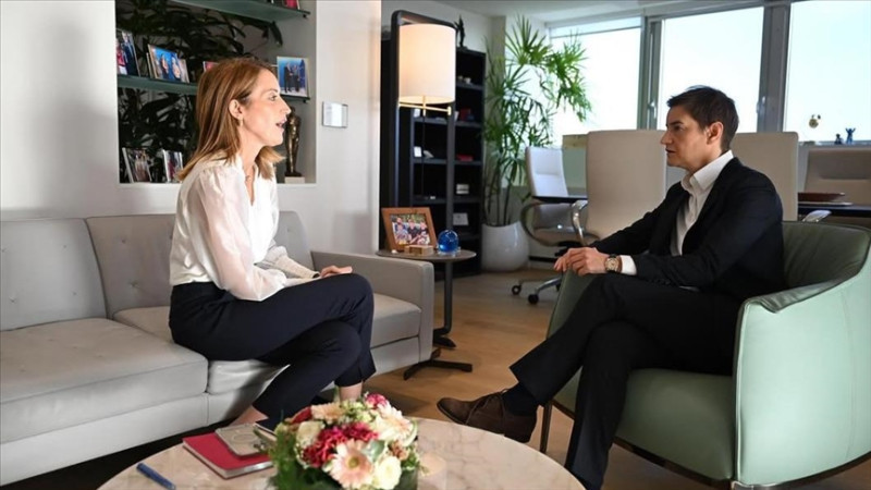 Brnabić u Briselu s Mecolom o daljim integracijama Srbije u EU