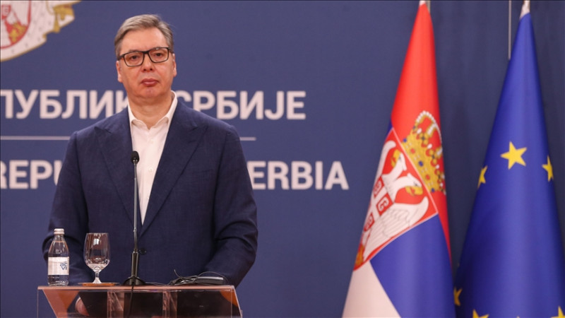 Vučić: Gasprom o prodaji udjela u NIS-u razgovara i sa MOL-om