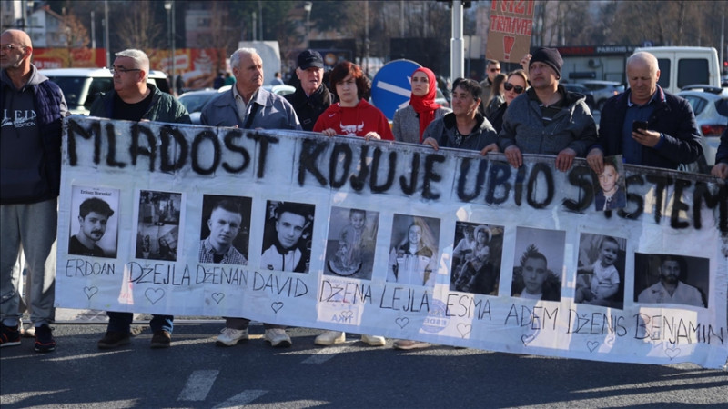 BiH: Osmi protesti održani u Sarajevu, stotine građana ispred tužilaštva uzvikivale 