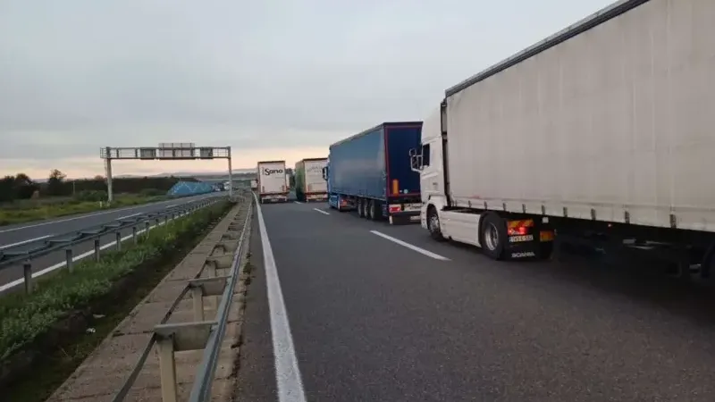 Blokada teretnog saobraćaja, prevoznici protestuju zbog šengenskih propisa