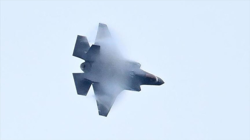 Izrael tvrdi da je pogodio skladište balističkih raketa u Iranu