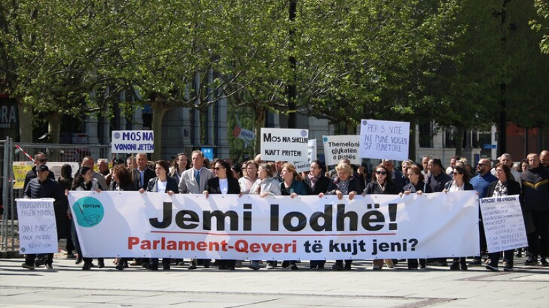 Kosovë, mbahet protestë me rastin e Ditës Ndërkombëtare të Punëtorëve