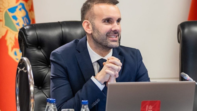 Karadağ Başbakanı Spajic: Okullarda spor altyapısı güçlendiriliyor