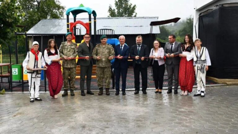 Türk askerinden Kosova eğitimine destek