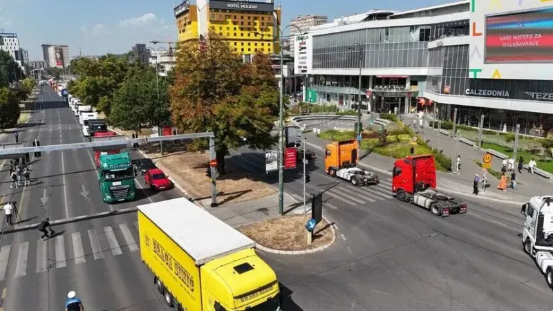 Prevoznici iz BiH protestovali u Sarajevu zbog šengenskih ograničenja