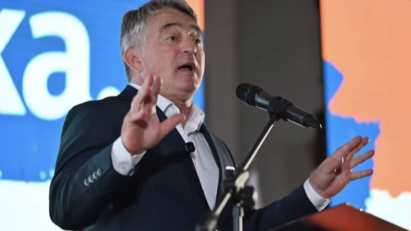 Komšić: Bosna Hersek’in geleceği için kendi gücümüze güvenmeliyiz