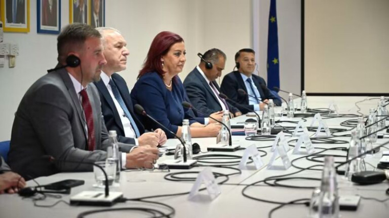 AB Büyükelçisi Schuebel’den Kosova’daki azınlık topluluklara destek mesajı